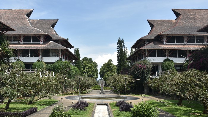 Institut Teknologi Bandung (ITB)